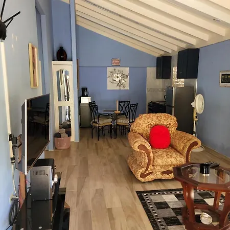 Seaside Retreat 2Br With Beach Access And Ac